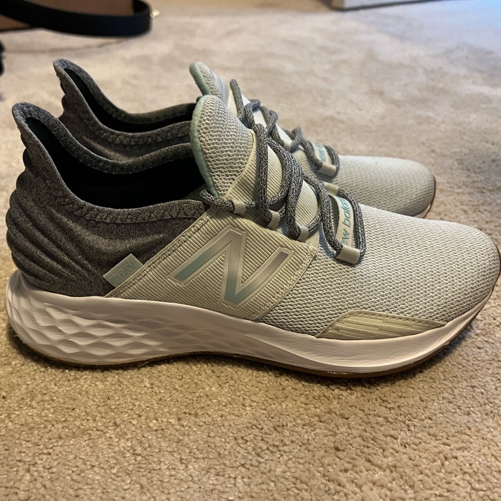 nb sneakers